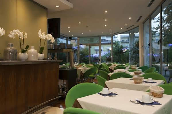 Hotel Centrale Lido di Jesolo Exterior photo